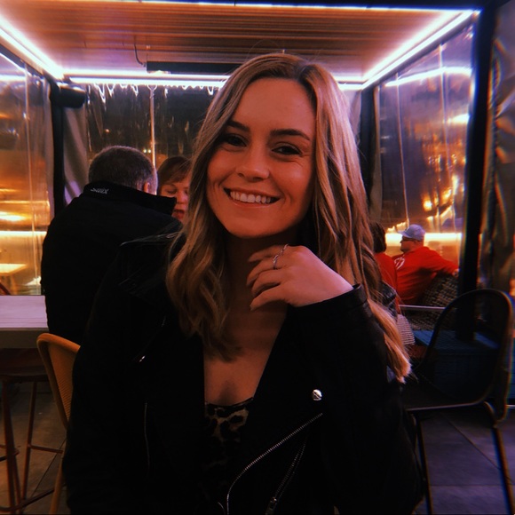 Meet your Posher, Melanie - Picture 1 of 2